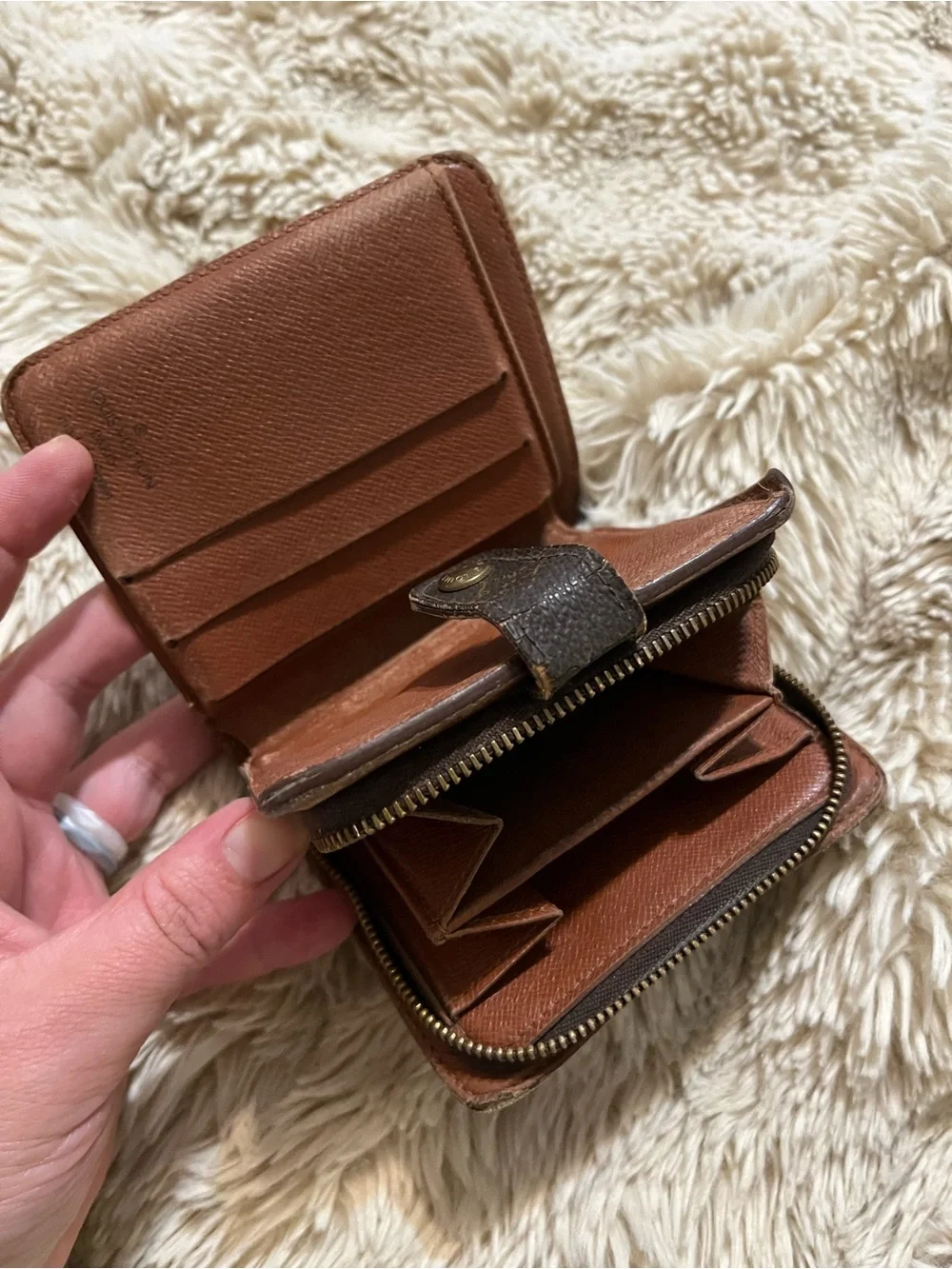 Louis Vuitton used corners